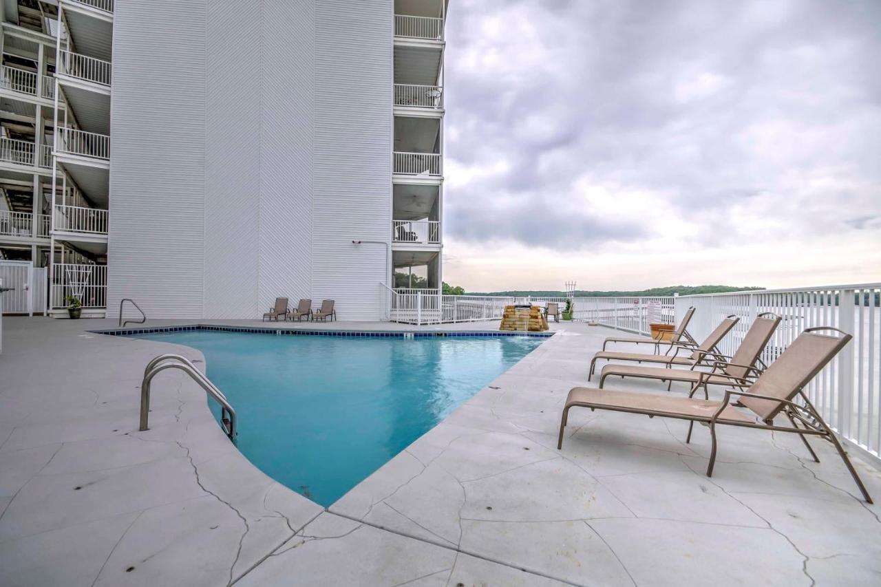 Lakefront Osage Beach Condo With Pool And Water Views! Eksteriør bilde
